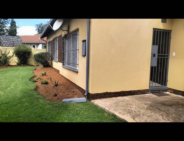 3 BEDROOM HOUSE FOR SALE IN LEONDALE